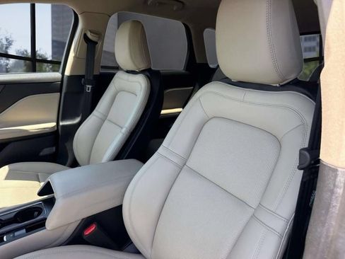 Certified 2025 Lincoln Corsair Reserve AWD/4WD image 23