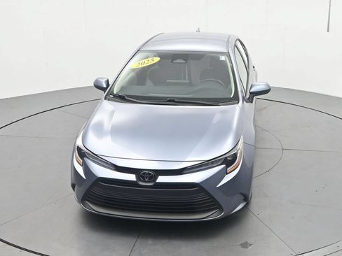 Used 2025 Toyota Corolla LE w/ Convenience Package FWD image 34