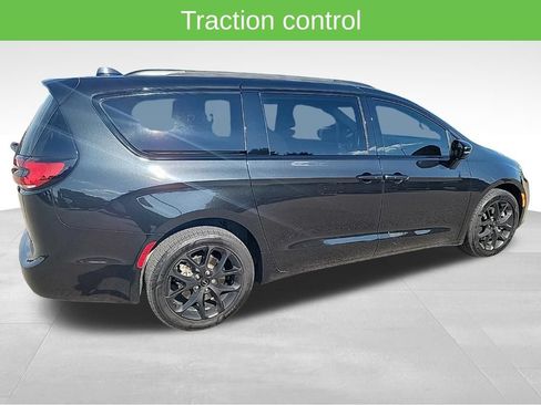Used 2023 Chrysler Pacifica Limited w/ S Appearance Package AWD/4WD image 17