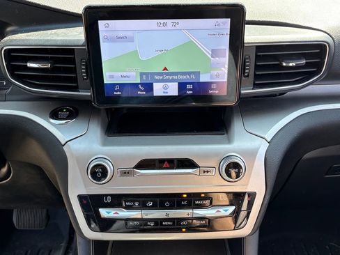 Used 2021 Ford Explorer XLT w/ Equipment Group 202A image 23
