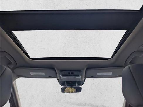 Used 2024 Nissan Rogue SL w/ SL Premium Package image 22