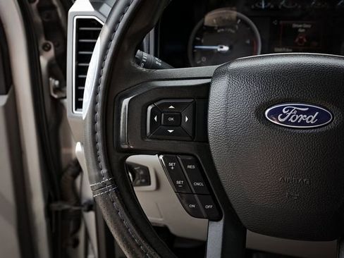 Used 2022 Ford F350 XLT w/ Camper Package AWD/4WD image 16