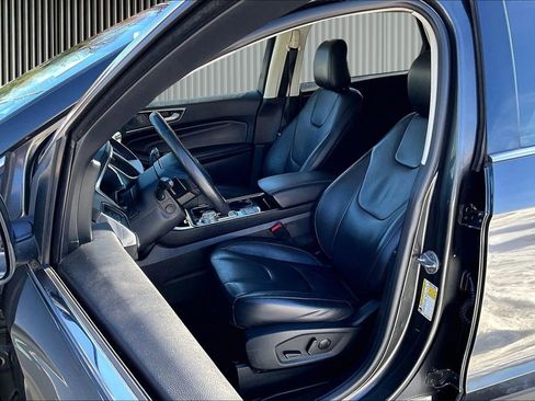 Used 2020 Ford Edge Titanium w/ Class II Trailer Tow Package image 26