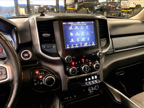 Used 2019 RAM 1500 Big Horn image 18