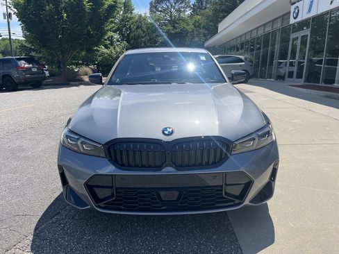 Used 2026 BMW 330i Sedan w/ M Sport Package RWD image 3