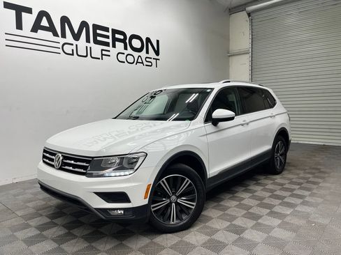 Used 2018 Volkswagen Tiguan SEL FWD image 2