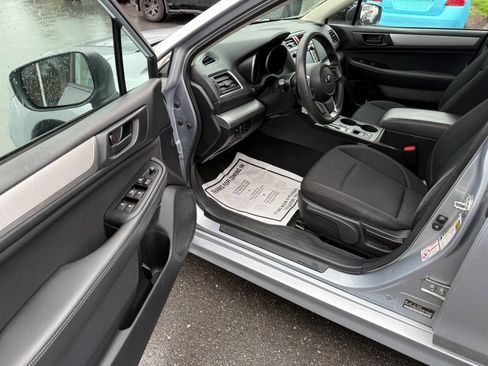 Used 2019 Subaru Legacy 2.5i AWD/4WD image 16