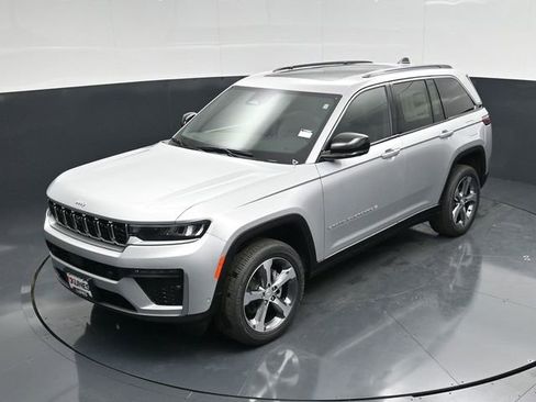 New 2026 Jeep Grand Cherokee Limited AWD/4WD image 48