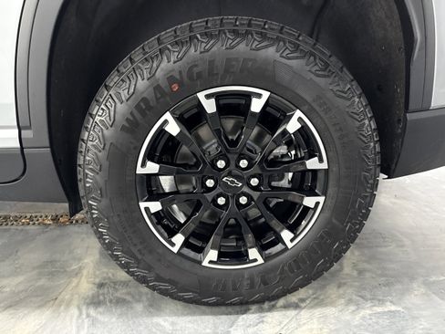 Used 2026 Chevrolet Traverse Z71 image 31