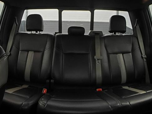 Used 2016 Ford F150 XLT w/ Equipment Group 302A Luxury AWD/4WD image 10