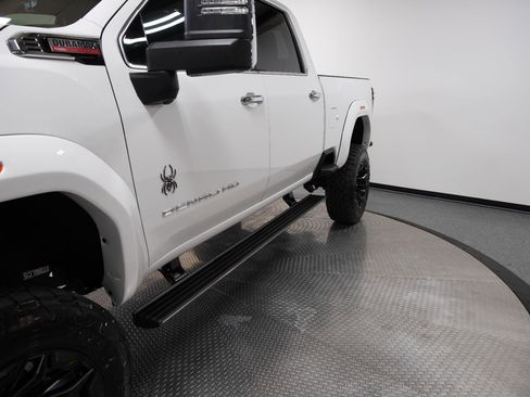 New 2025 GMC Sierra 2500 Denali w/ Denali Reserve Package image 5