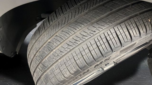 Used 2025 Hyundai Santa Fe Limited AWD/4WD image 40