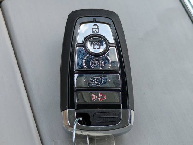 New 2026 Lincoln Navigator Premiere AWD/4WD image 29