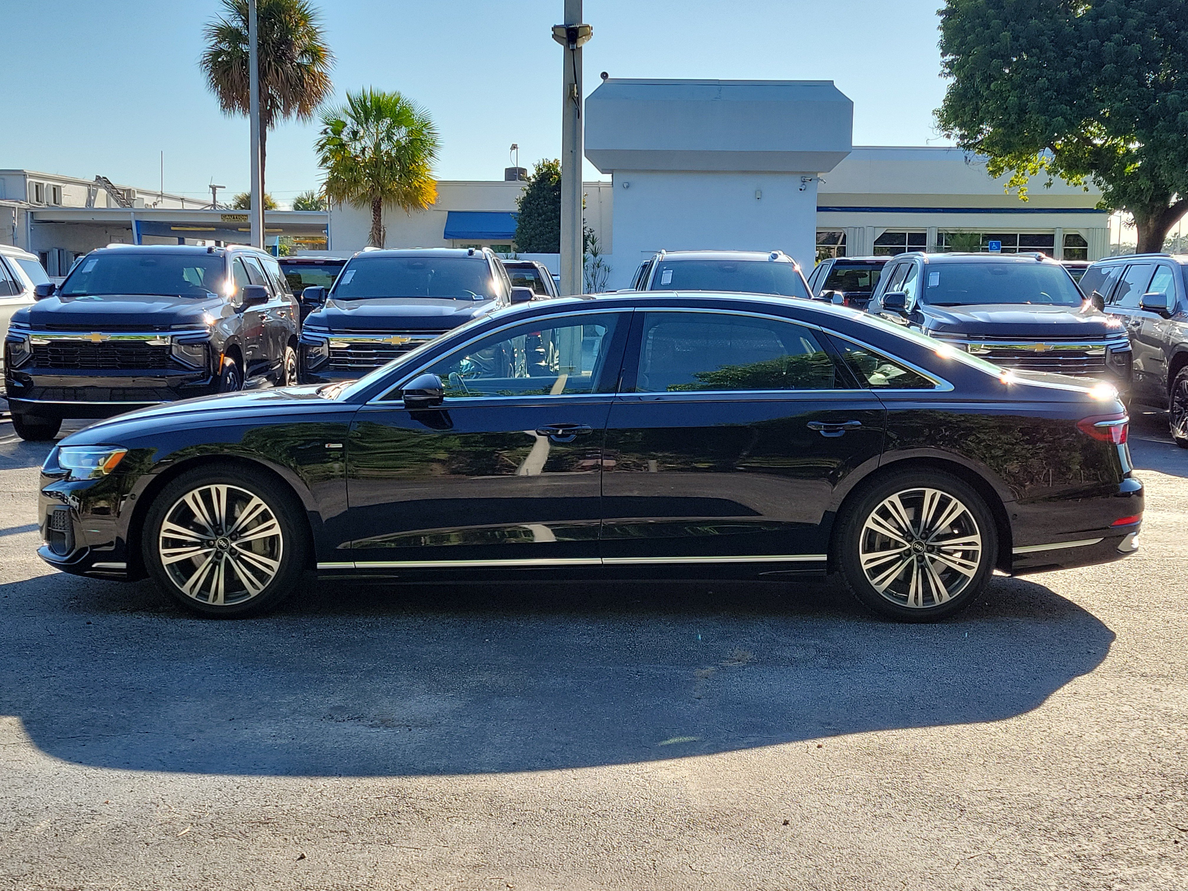 Used 2023 Audi A8 L 3.0T w/ Comfort Plus Package AWD/4WD image 6