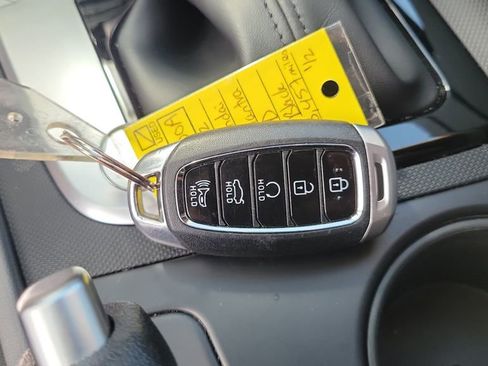 Used 2022 Hyundai Elantra SEL FWD image 23