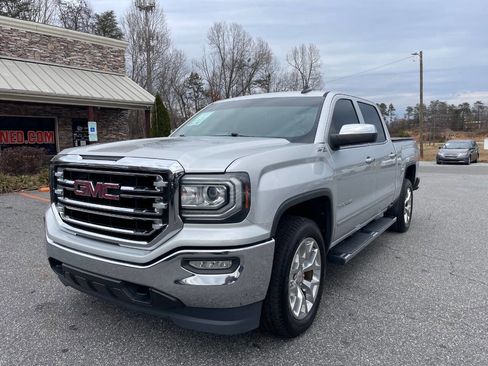 Used 2018 GMC Sierra 1500 SLT w/ SLT Premium Package image 5