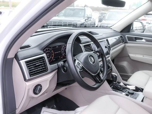 Used 2019 Volkswagen Atlas SEL AWD/4WD image 4