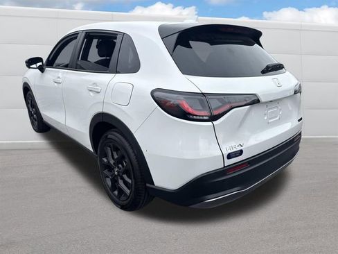 Used 2025 Honda HR-V Sport image 3