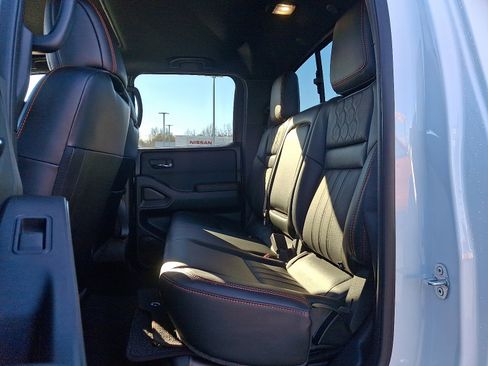 Used 2023 Nissan Frontier PRO-4X w/ Pro-4X Premium Package image 10