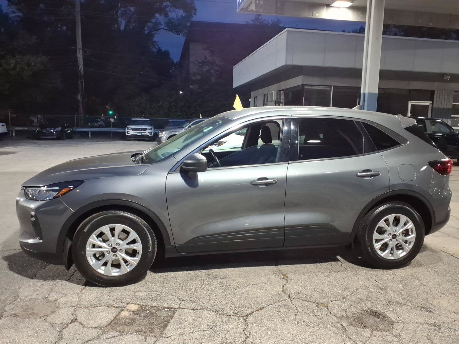 Certified 2023 Ford Escape Active w/ Cold Weather Package FWD image 6