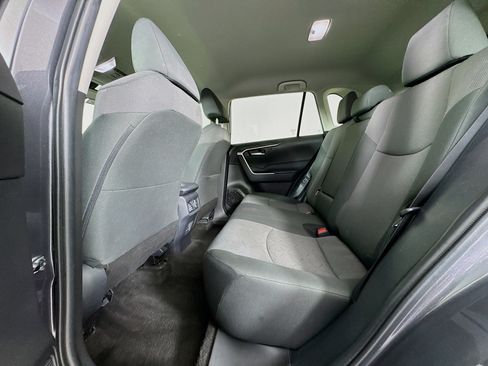 Used 2025 Toyota RAV4 XLE AWD/4WD image 22