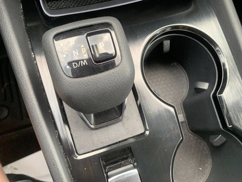 Used 2025 Nissan Rogue SL FWD image 26