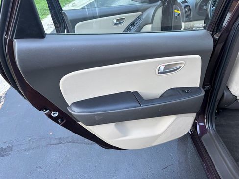 Used 2009 Hyundai Elantra GLS FWD image 37