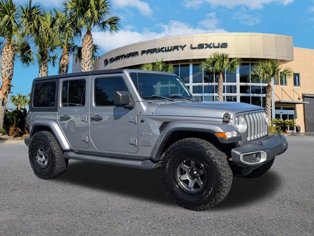 Used 2020 Jeep Wrangler Unlimited Sahara AWD/4WD image 2