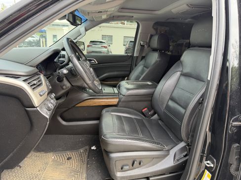 Used 2019 GMC Yukon Denali w/ Open Road Package AWD/4WD image 13