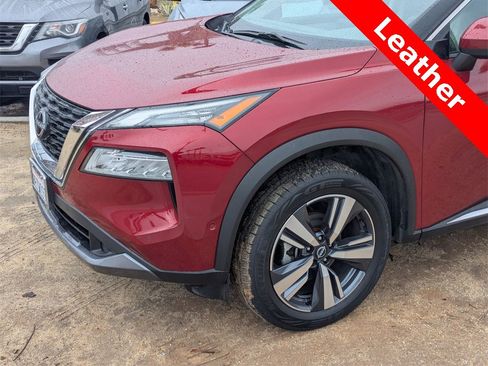 Used 2023 Nissan Rogue SL w/ SL Premium Package image 7