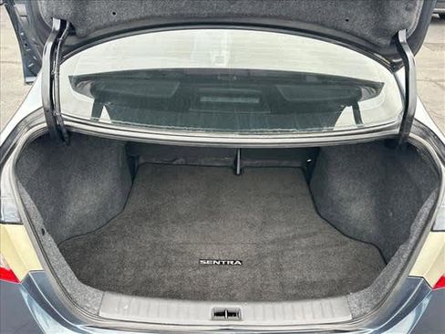 Used 2014 Nissan Sentra S image 23