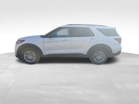 New 2026 Ford Explorer Active AWD/4WD image 3