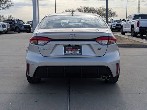 Used 2025 Toyota Corolla SE FWD image 6