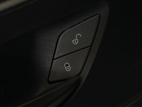 Used 2021 Mercedes-Benz Sprinter 2500 image 31
