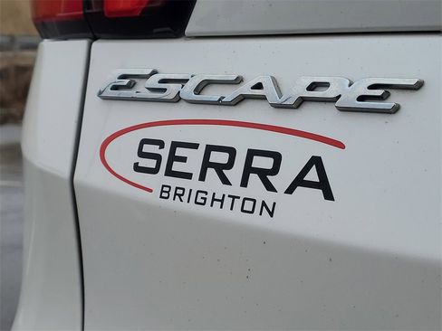 Used 2019 Ford Escape Titanium image 32