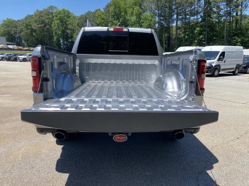 Used 2025 RAM 1500 Big Horn AWD/4WD image 7