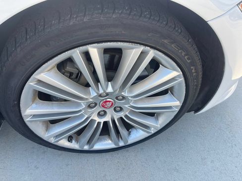 Used 2015 Jaguar XJ L Portfolio RWD image 7