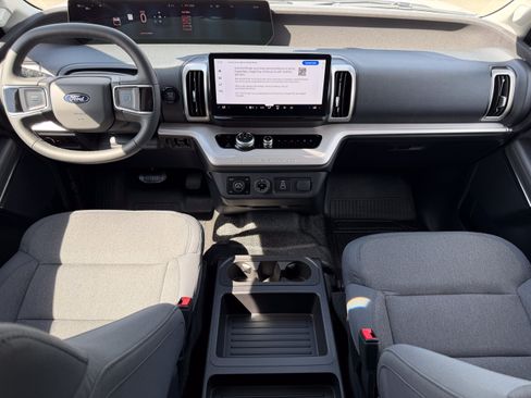 New 2026 Ford Expedition XL AWD/4WD image 9