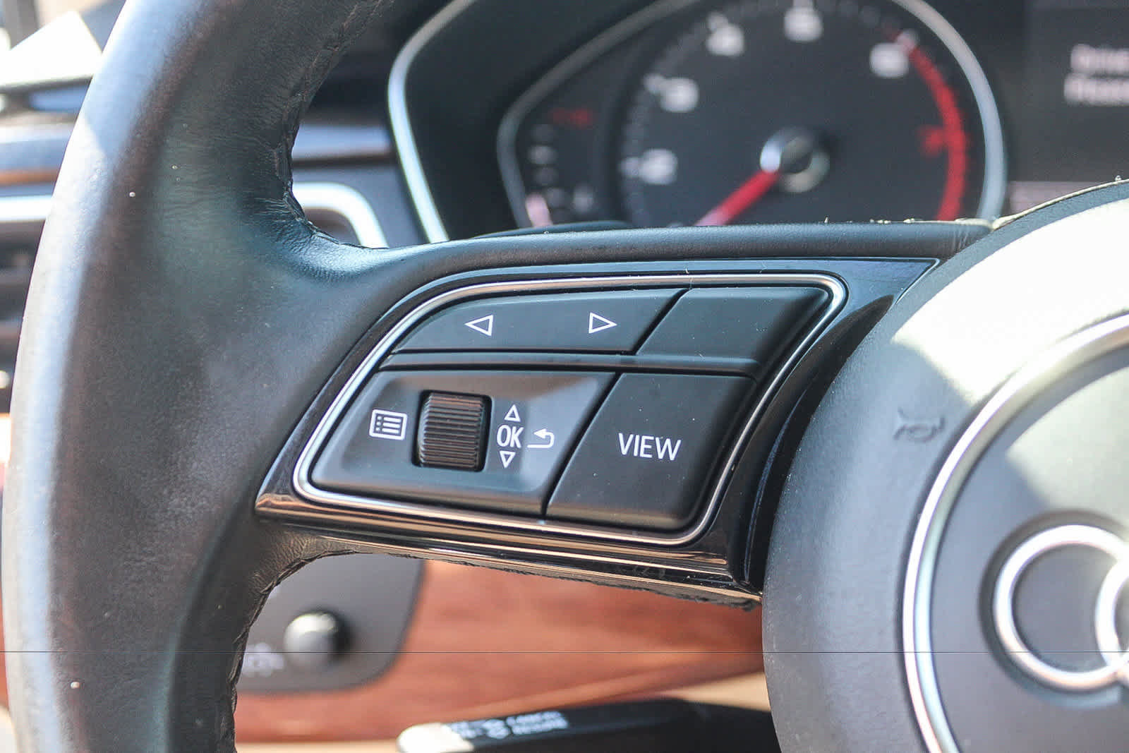 Used 2022 Audi A4 2.0T Premium AWD/4WD image 28
