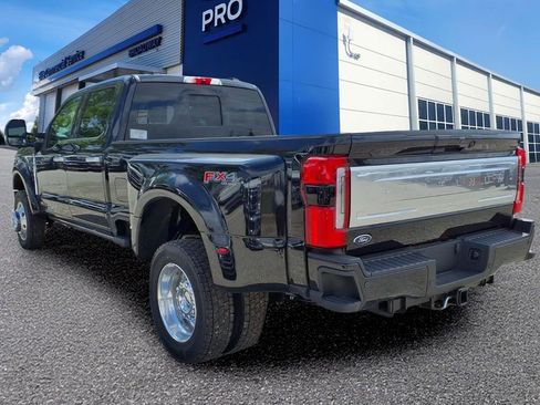 New 2026 Ford F450 Platinum w/ Platinum Plus Package AWD/4WD image 2