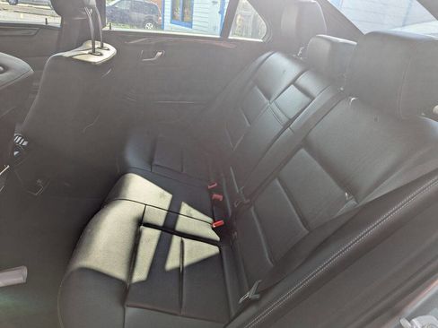 Used 2014 Mercedes-Benz E 350 4MATIC Sedan w/ Premium 1 Package image 7