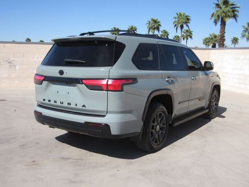 Used 2024 Toyota Sequoia Platinum image 4