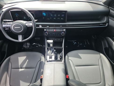 Certified 2025 Hyundai Santa Cruz SEL FWD image 22