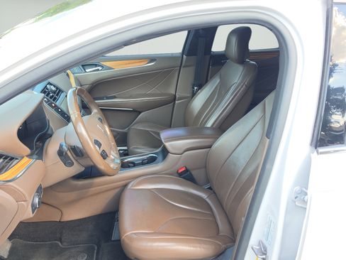 Used 2015 Lincoln MKC FWD w/ Equipment Group 102A Reserve image 9