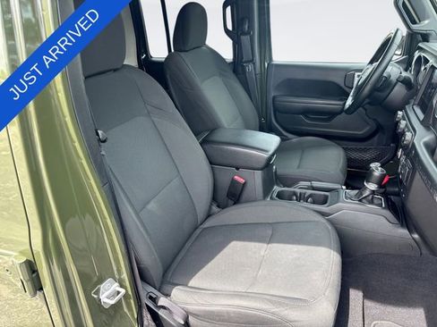 Used 2022 Jeep Wrangler Unlimited Sport w/ Sun And Sound Package AWD/4WD image 25