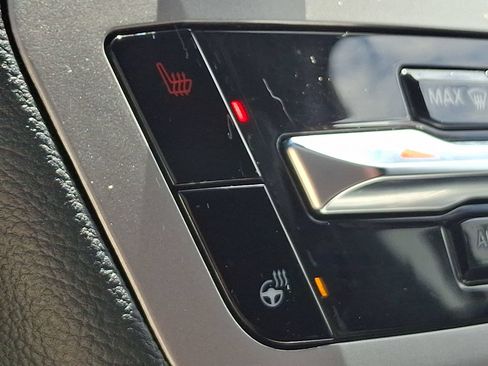 Certified 2022 Ford Explorer XLT w/ Equipment Group 202A AWD/4WD image 25