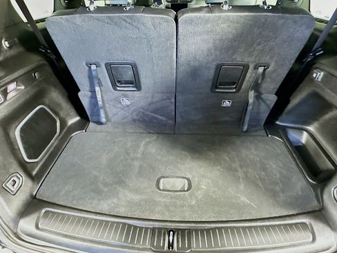 Certified 2025 Jeep Grand Cherokee L Limited w/ Luxury Tech Group II image 39