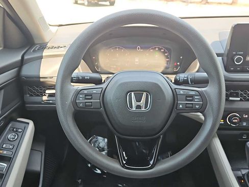 Used 2023 Honda Accord EX image 11