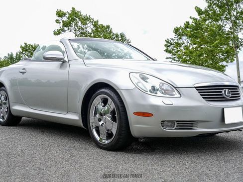 Used 2005 Lexus SC 430 Convertible RWD image 12
