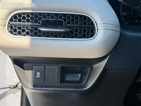 Certified 2026 Honda HR-V EX-L image 15